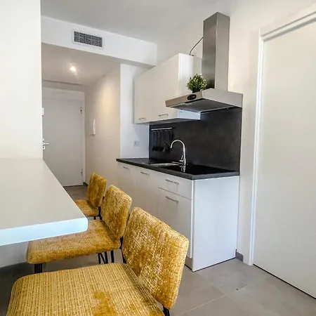 Daire Maya Nest, Sampay Bay E Chicco - Urban Vibe In The Heart Of *