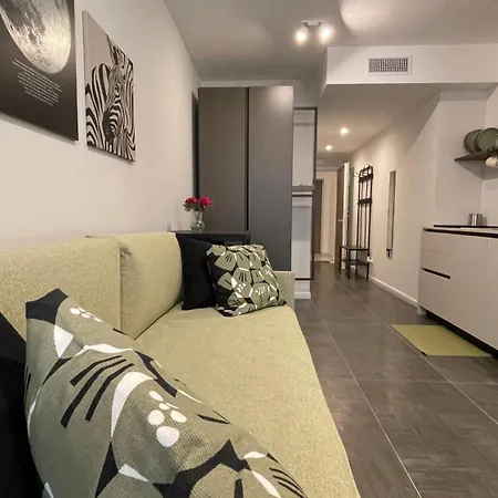 Appartamento Maya Nest, Sampay Bay E Chicco - Urban Vibe In The Heart Of *