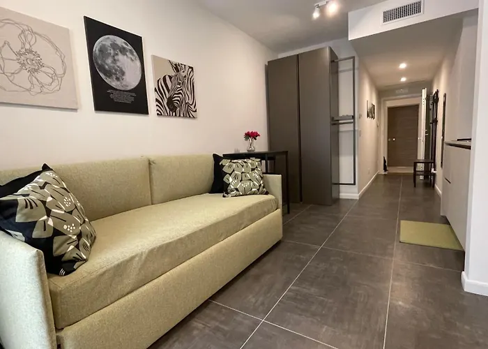 Maya Nest, Sampay Bay E Chicco - Urban Vibe In The Heart Of * Bari