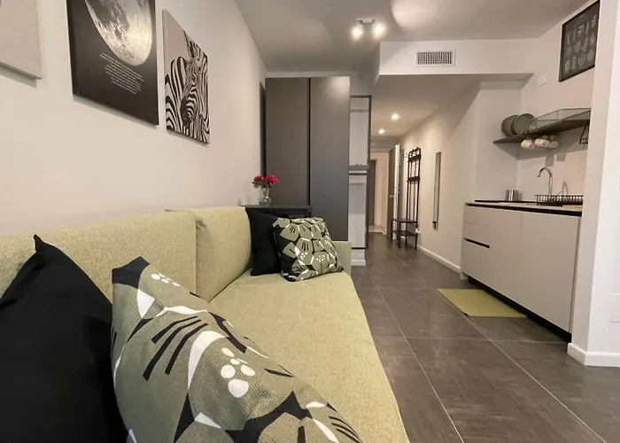 Appartement Maya Nest, Sampay Bay E Chicco - Urban Vibe In The Heart Of *