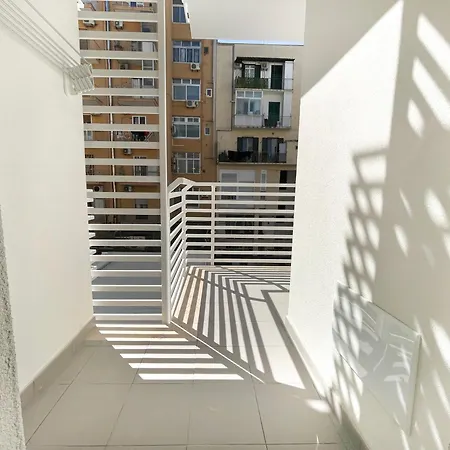 Apartment Maya Nest And Sampay Bay - Urban Vibe In The Heart Of Bari