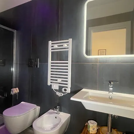 Maya Nest, Sampay Bay E Chicco - Urban Vibe In The Heart Of Apartment *