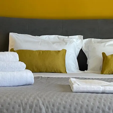 Apartment Maya Nest And Sampay Bay - Urban Vibe In The Heart Of
