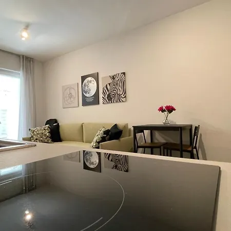 Maya Nest, Sampay Bay E Chicco - Urban Vibe In The Heart Of Apartment