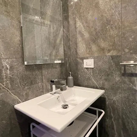 Maya Nest, Sampay Bay E Chicco - Urban Vibe In The Heart Of Apartment Bari