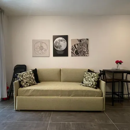 Maya Nest, Sampay Bay E Chicco - Urban Vibe In The Heart Of * Bari