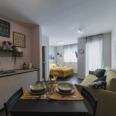 Maya Nest, Sampay Bay E Chicco - Urban Vibe In The Heart Of Apartament *