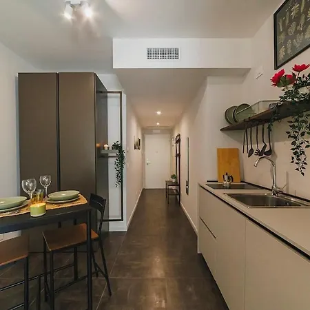 Maya Nest, Sampay Bay E Chicco - Urban Vibe In The Heart Of Apartament *