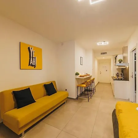 Maya Nest, Sampay Bay E Chicco - Urban Vibe In The Heart Of Apartament Bari