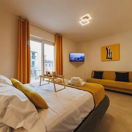 Maya Nest, Sampay Bay E Chicco - Urban Vibe In The Heart Of Bari