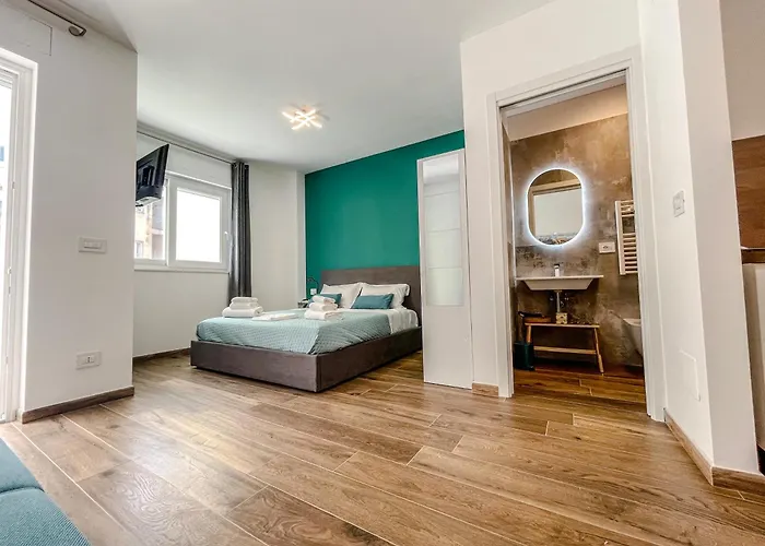 Maya Nest, Sampay Bay E Chicco - Urban Vibe In The Heart Of * Bari