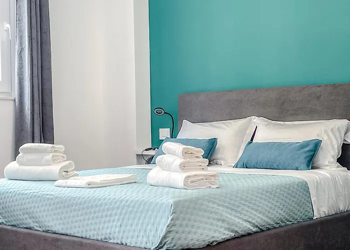 Maya Nest, Sampay Bay E Chicco - Urban Vibe In The Heart Of