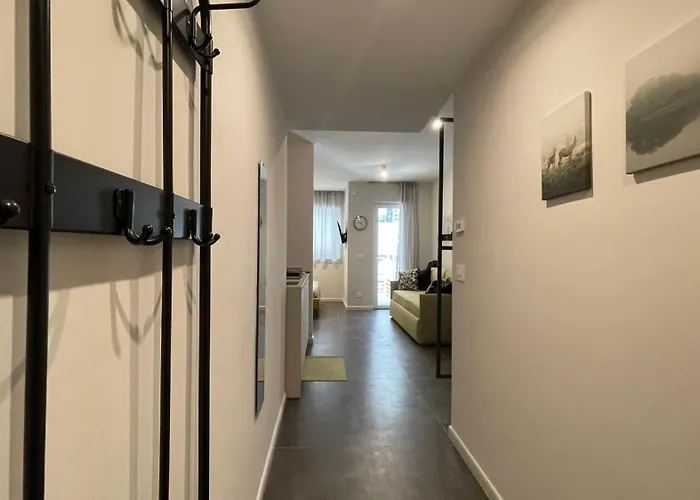 Maya Nest, Sampay Bay E Chicco - Urban Vibe In The Heart Of